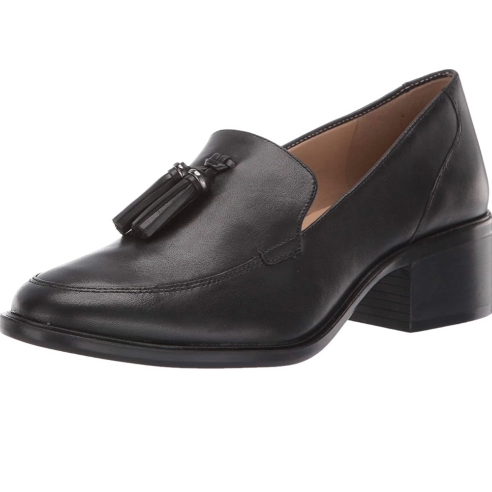 Naturalizer Black Leather Tassel Loafers